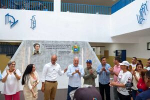 UEE Simón Bolívar de Petare renouvelé pour plus de 1 200 étudiants