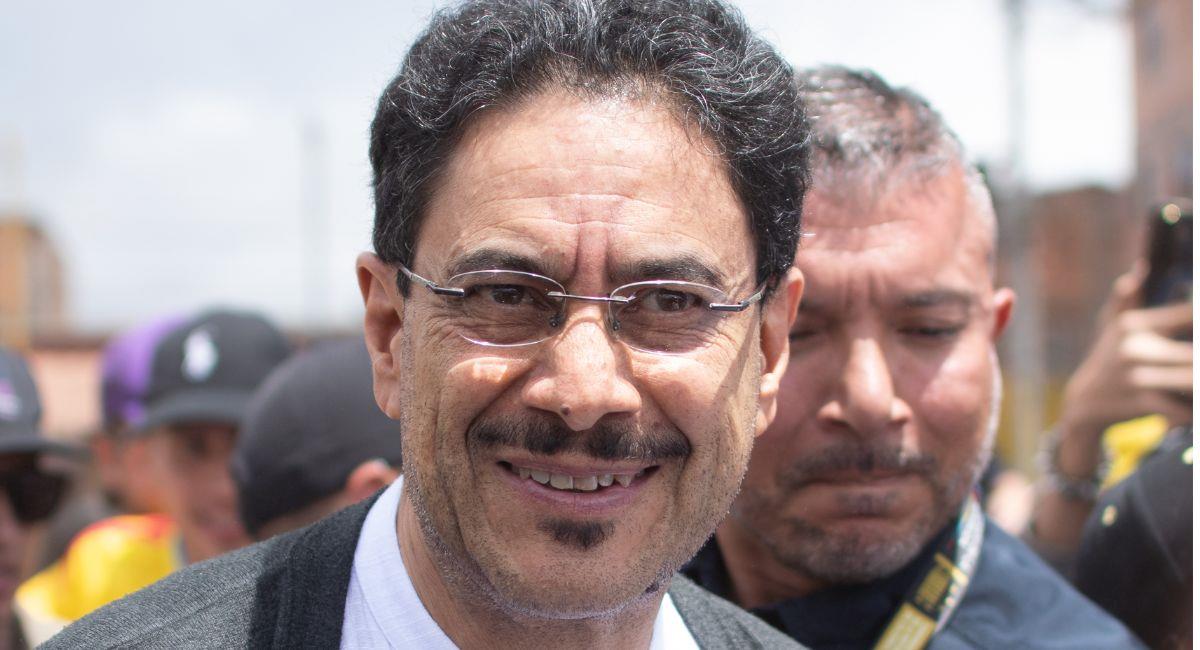Iván Cepeda fue uno de los artífices de la política de paz total del expresidente Gustavo Petro. Foto: Shutterstock Yhaira Rincón